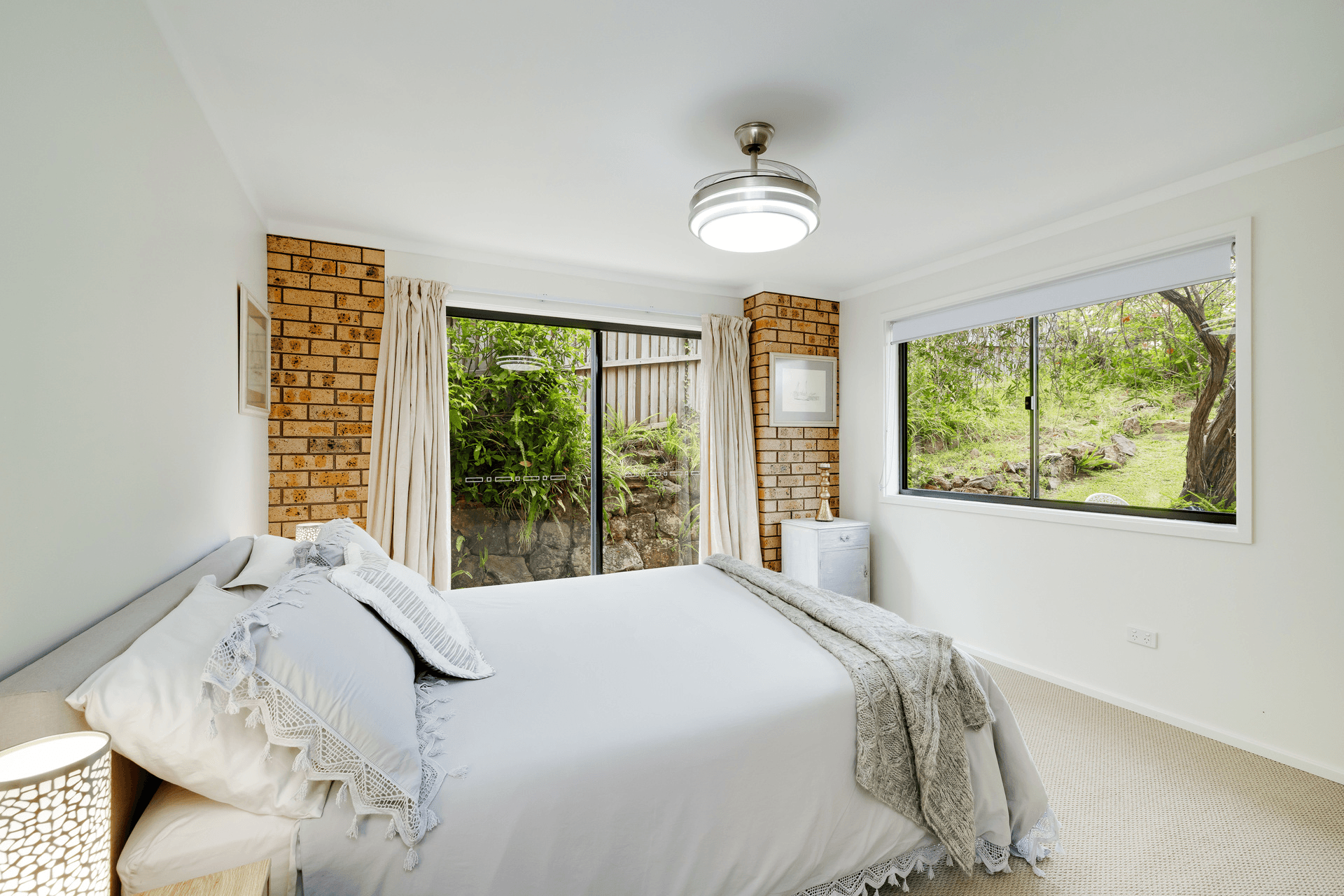 12 Coogee Road, Point Clare, NSW 2250