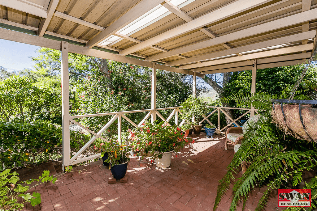 54 Weston Dr, Swan View, WA 6056