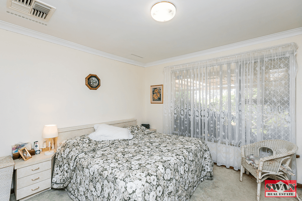 54 Weston Dr, Swan View, WA 6056