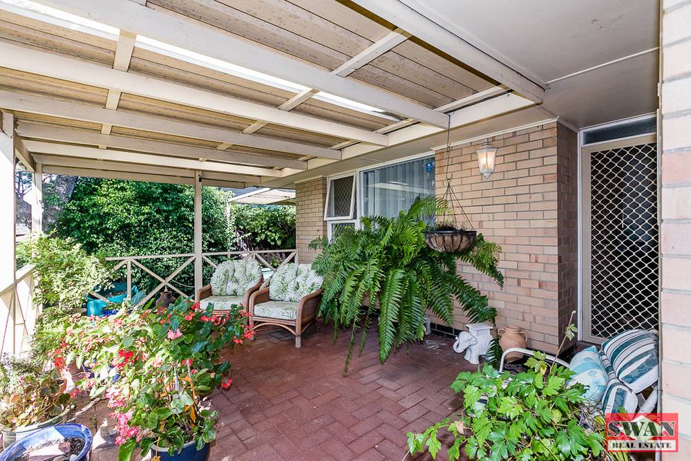 54 Weston Dr, Swan View, WA 6056