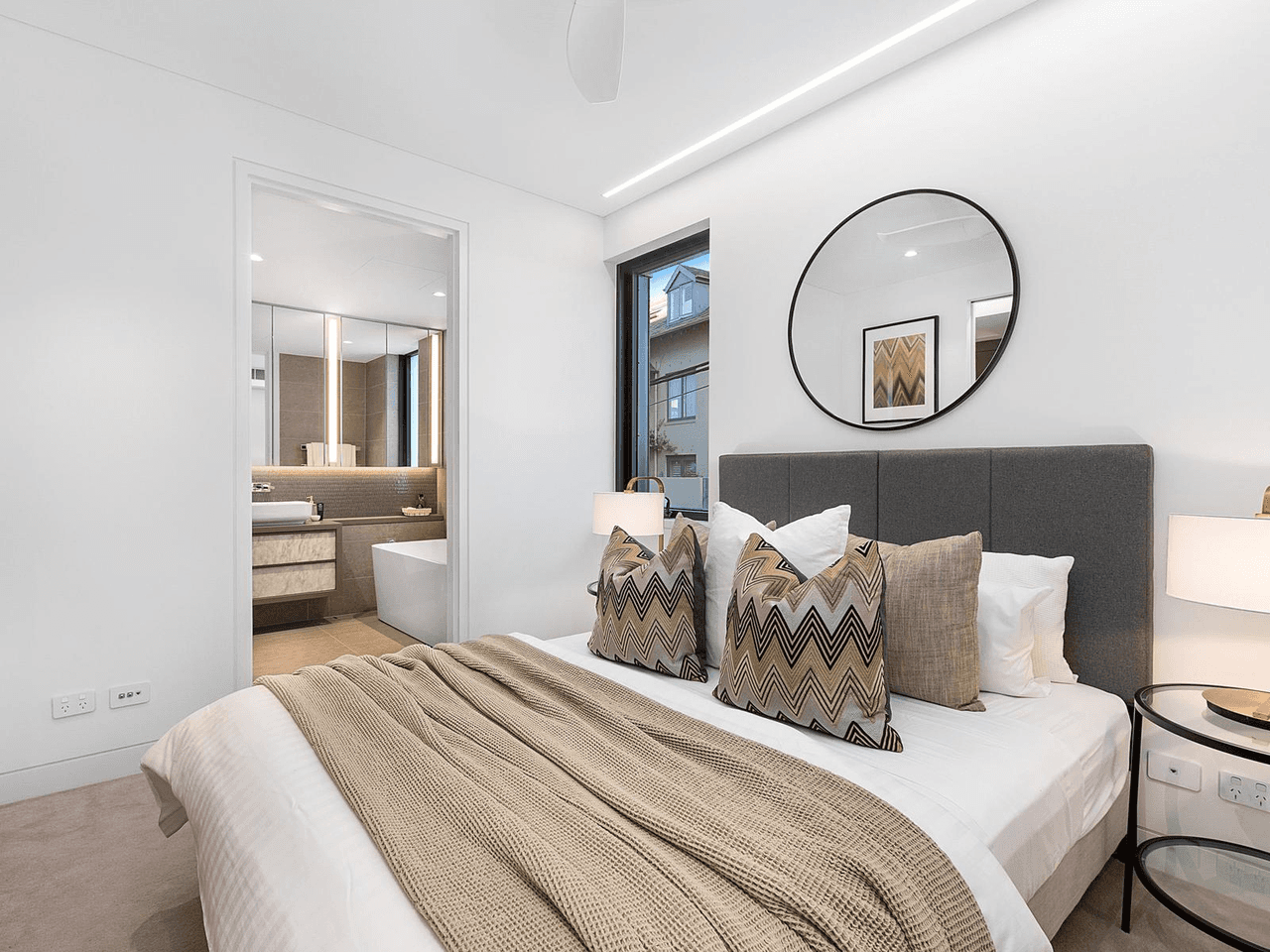 302/3 East Crescent Street, MCMAHONS POINT, NSW 2060