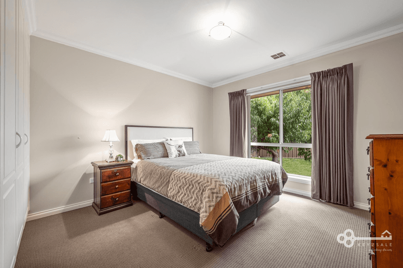 9 Oakridge Crescent, Mount Gambier, SA 5290