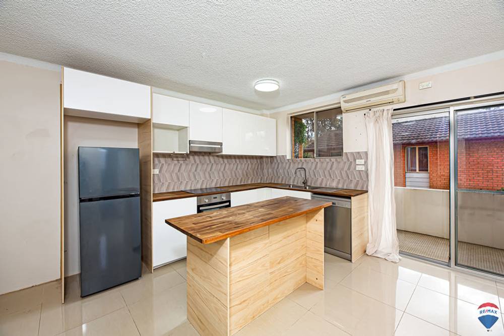 4/15 FIRST STREET, KINGSWOOD, NSW 2747