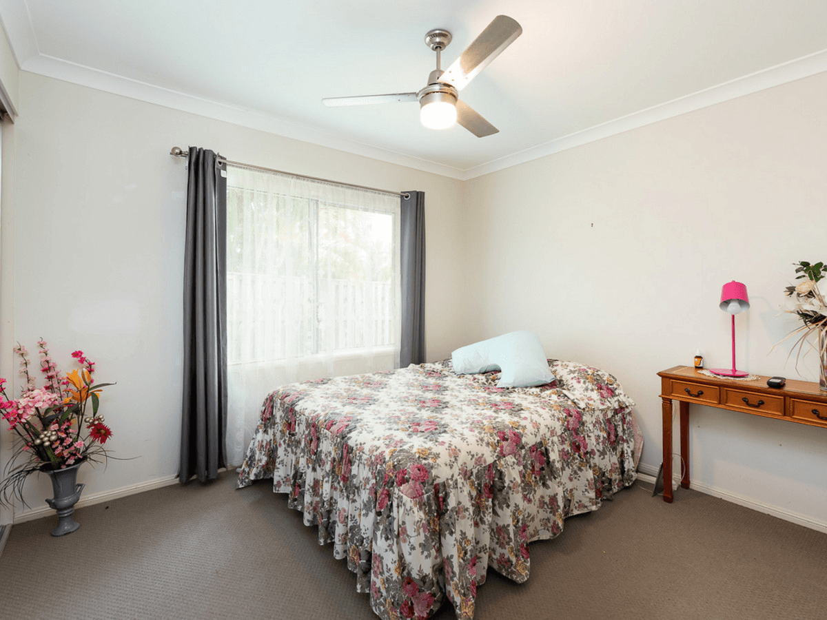 23 Angourie Crescent, Pacific Pines, QLD 4211