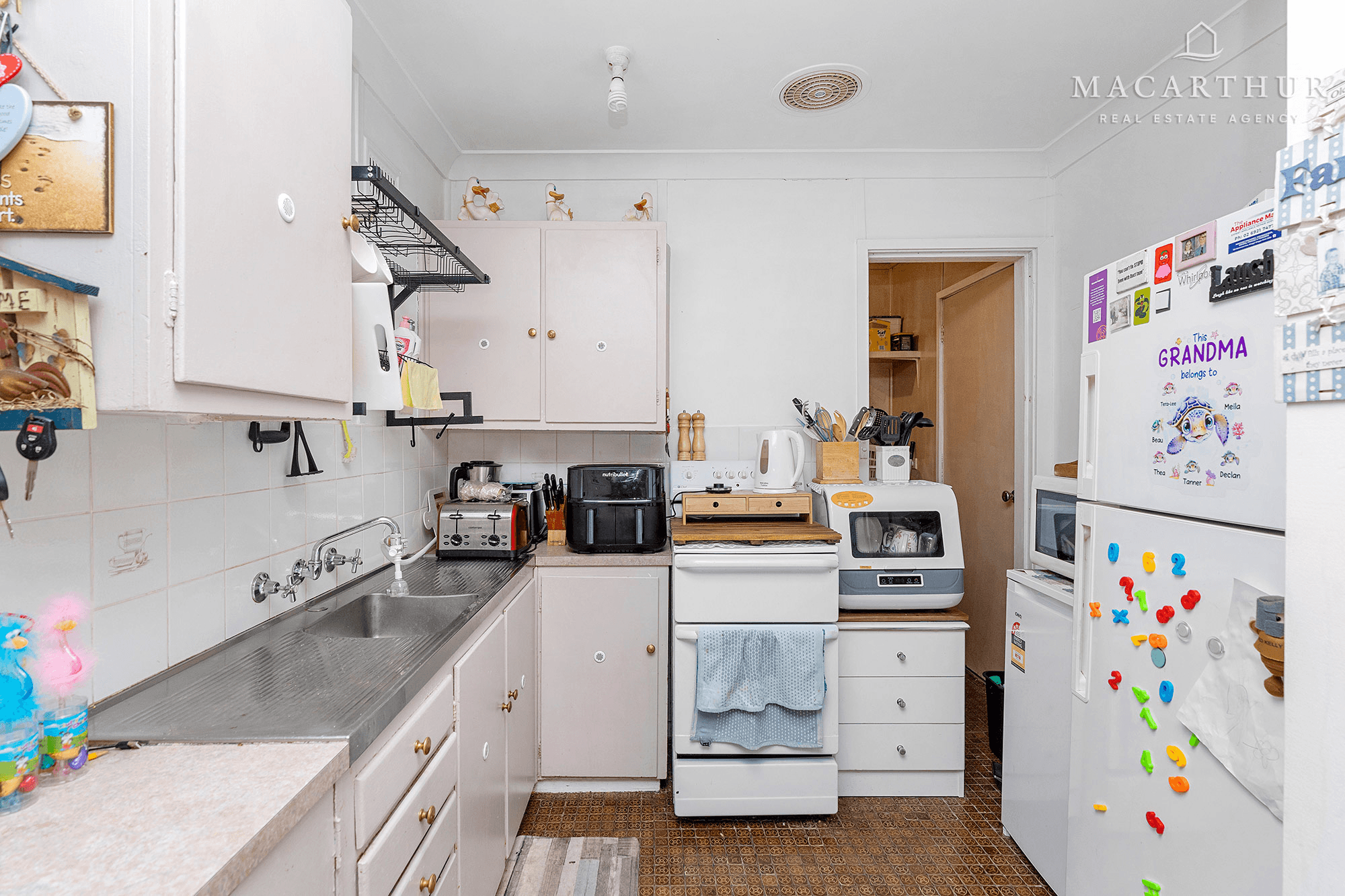 6 Malta Crescent, Ashmont, NSW 2650