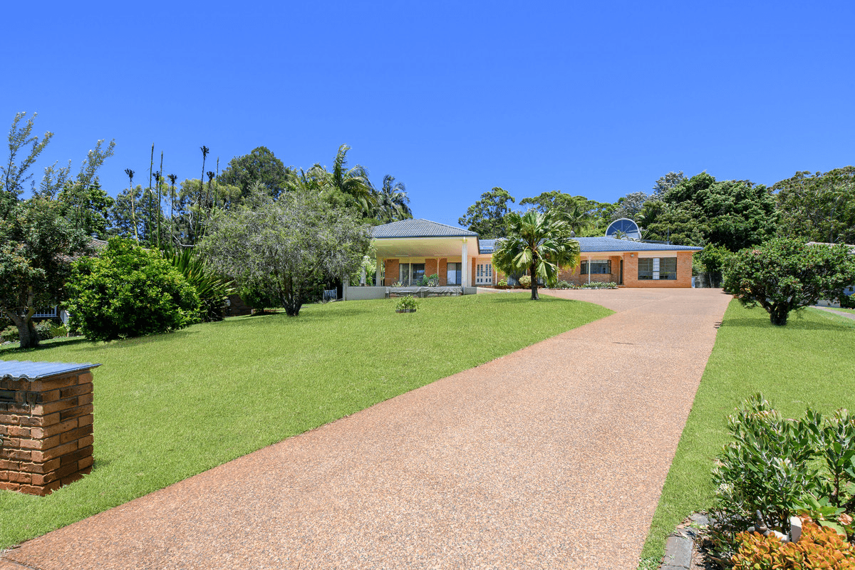 17 Treetop Crescent, Port Macquarie, NSW 2444