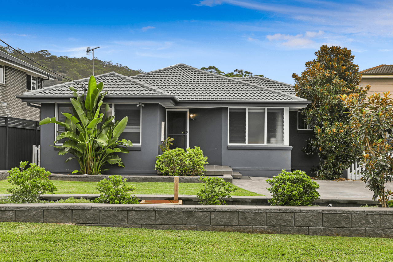 33 Sunshine Drive, POINT CLARE, NSW 2250