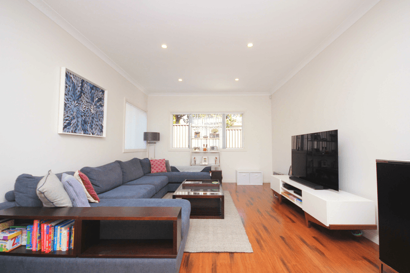 9A Queens Road, Hurstville, NSW 2220