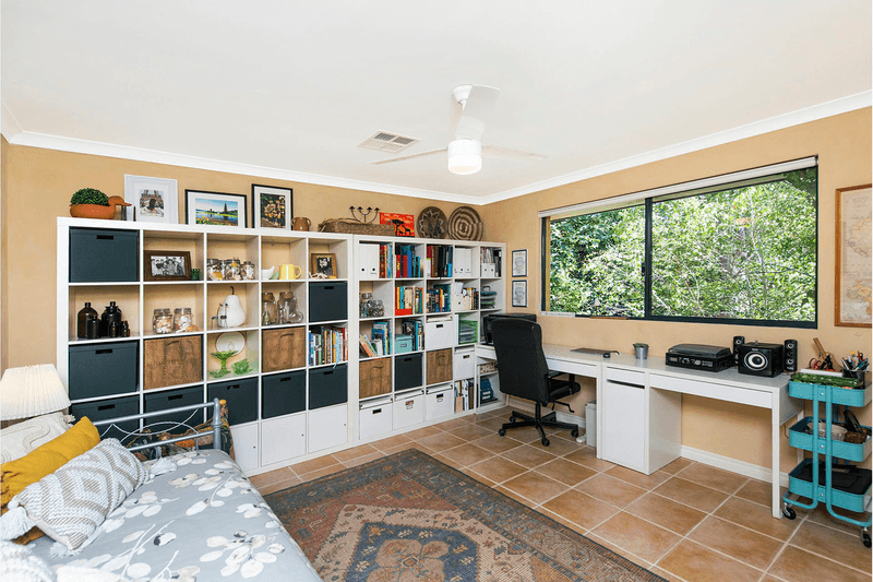 20A Mundaring Weir Road, KALAMUNDA, WA 6076