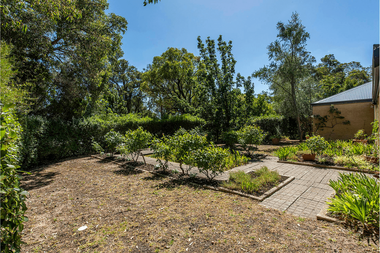 20A Mundaring Weir Road, KALAMUNDA, WA 6076