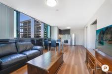 110/18 Thorn Street, Kangaroo Point, QLD 4169