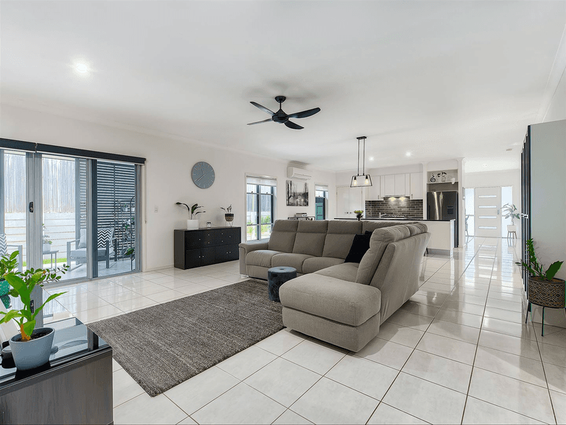 22 Harry Court, Warner, QLD 4500