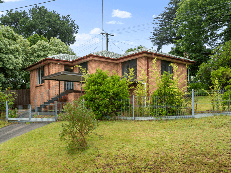 25 Neale Street, Katoomba, NSW 2780