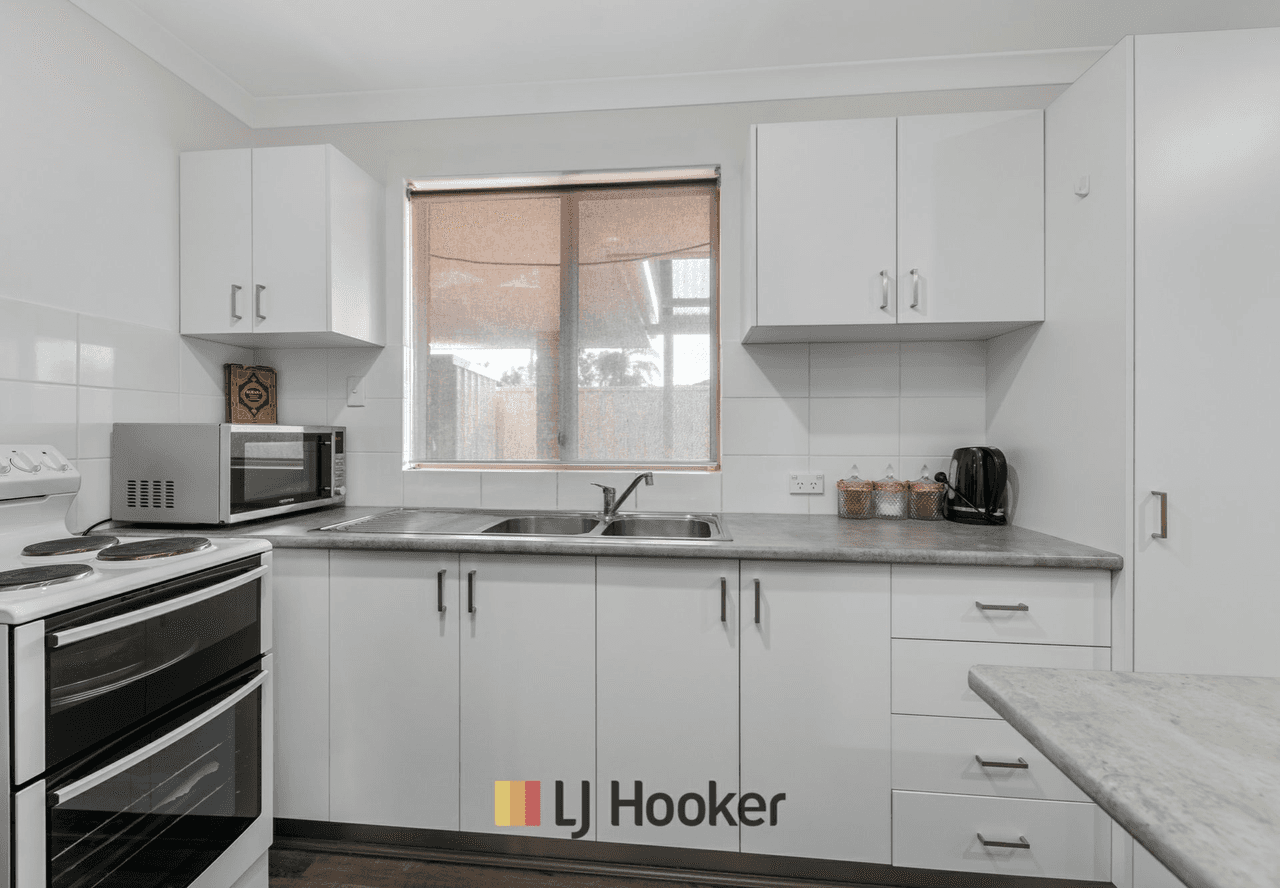 8 Mekong Place, BEECHBORO, WA 6063