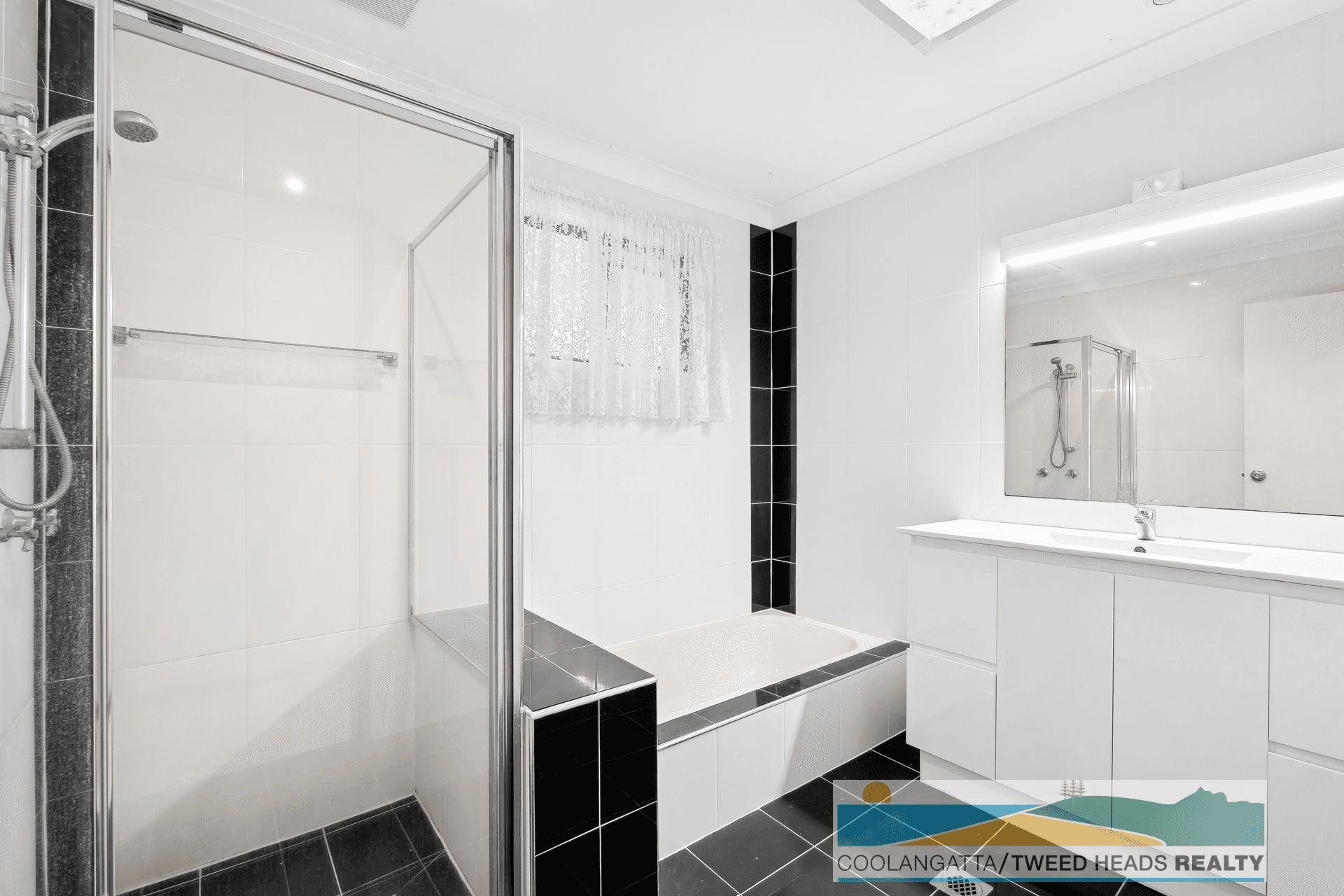 2/118 Jacaranda Avenue, TWEED HEADS WEST, NSW 2485