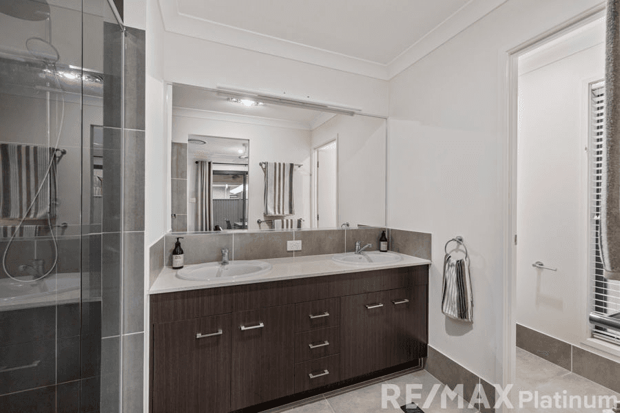 32 Palatial Crescent, NARANGBA, QLD 4504