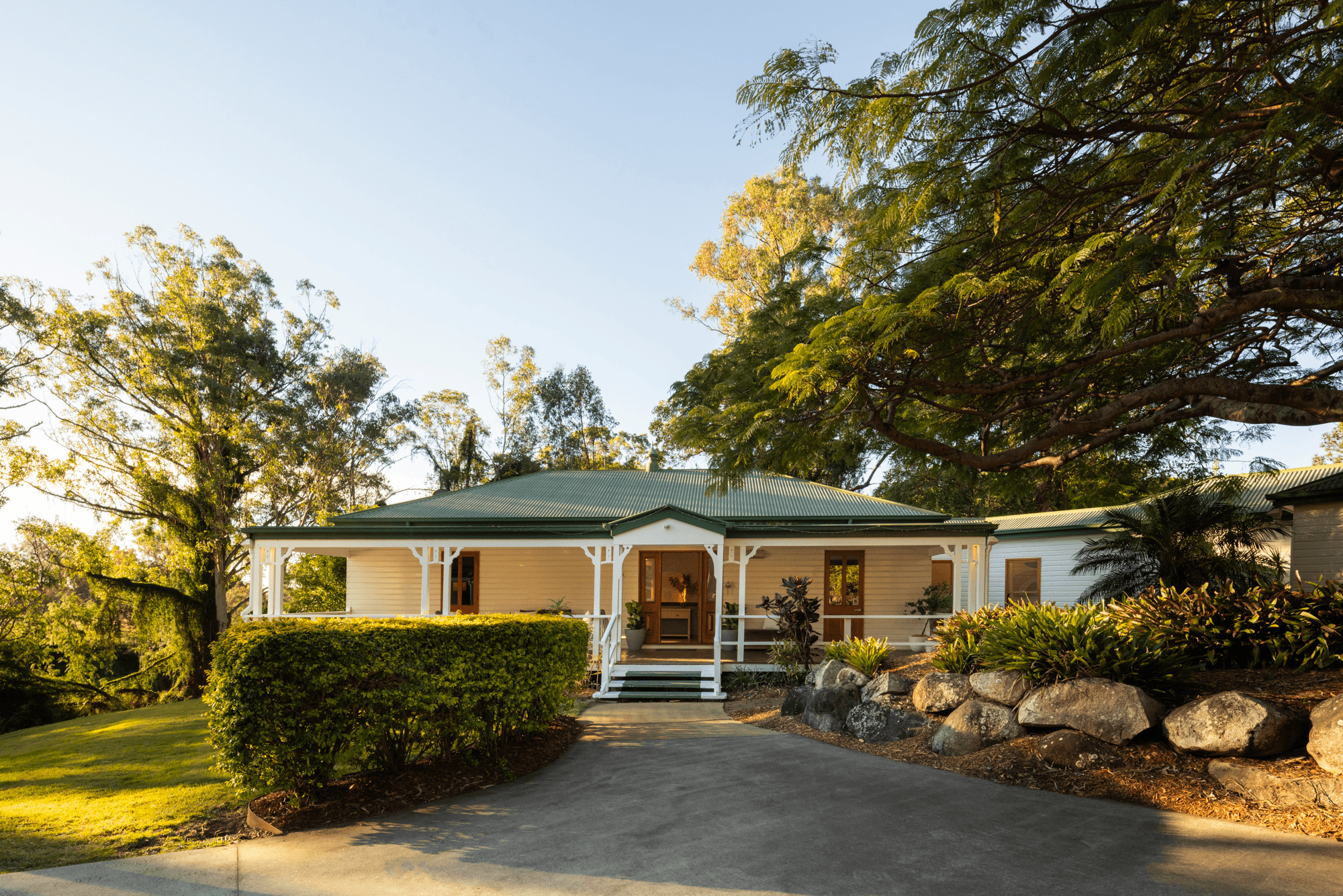 2097 Roghan Road, BRIDGEMAN DOWNS, QLD 4035