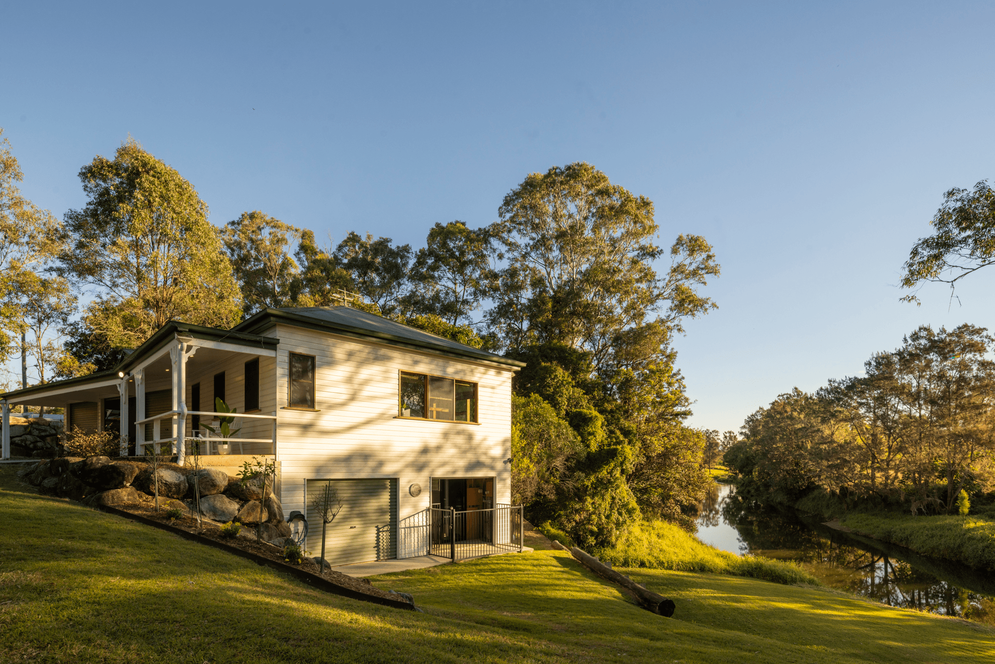 2097 Roghan Road, BRIDGEMAN DOWNS, QLD 4035