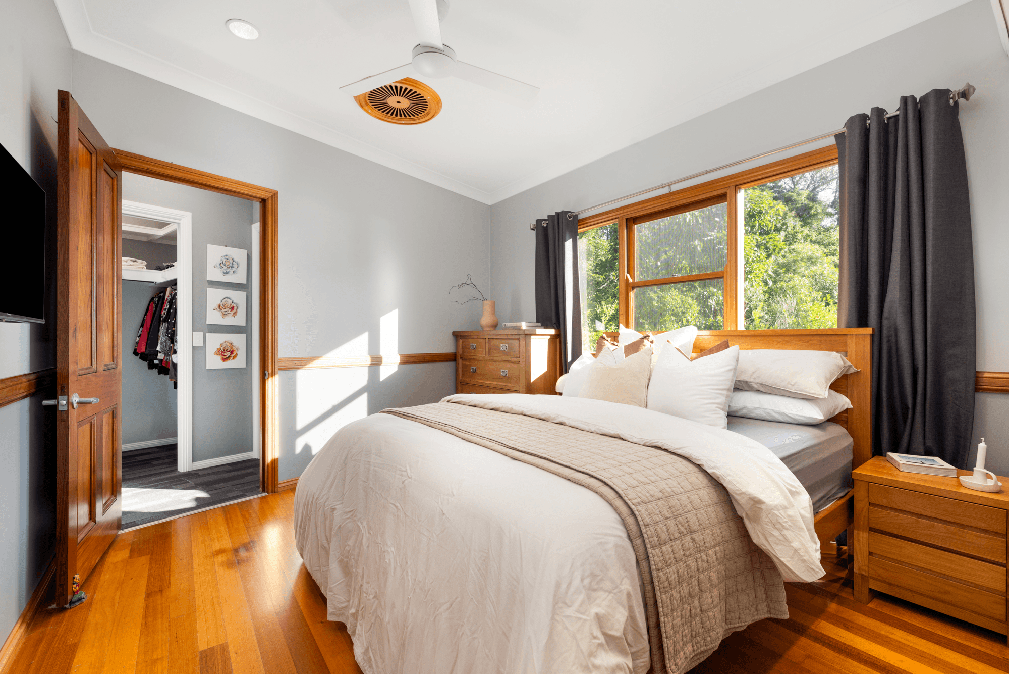 2097 Roghan Road, BRIDGEMAN DOWNS, QLD 4035