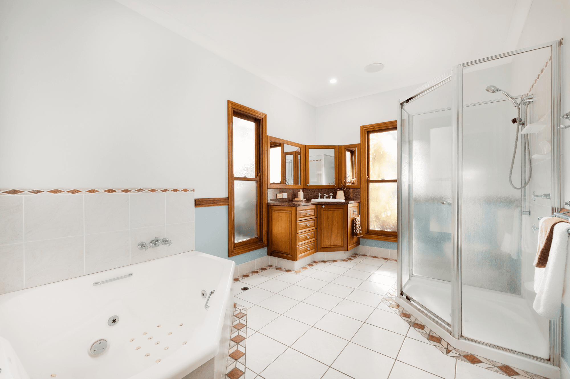 2097 Roghan Road, BRIDGEMAN DOWNS, QLD 4035