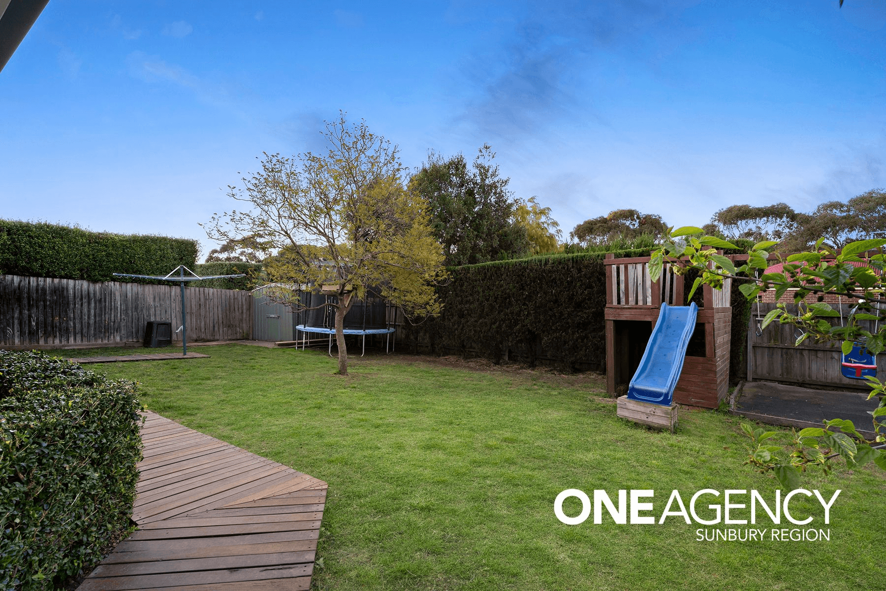 4 Reddan Court, SUNBURY, VIC 3429