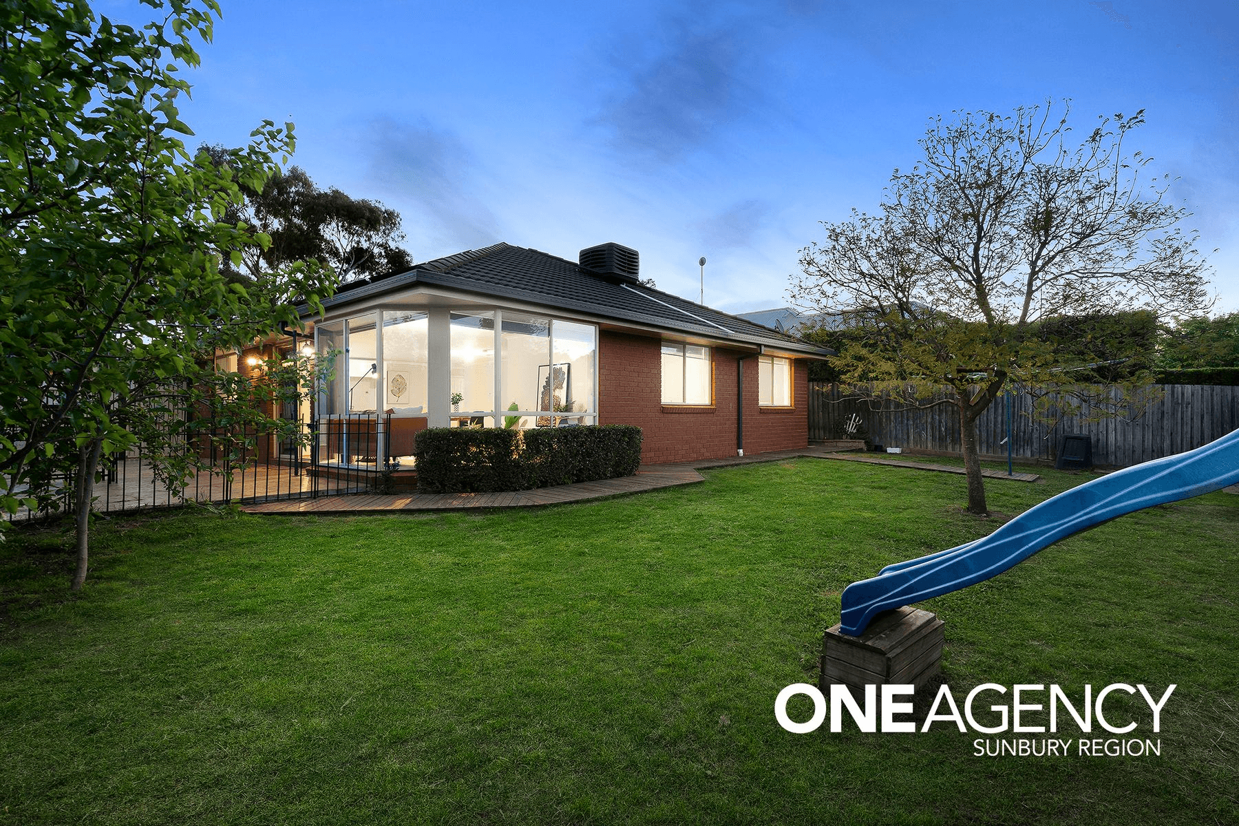 4 Reddan Court, SUNBURY, VIC 3429