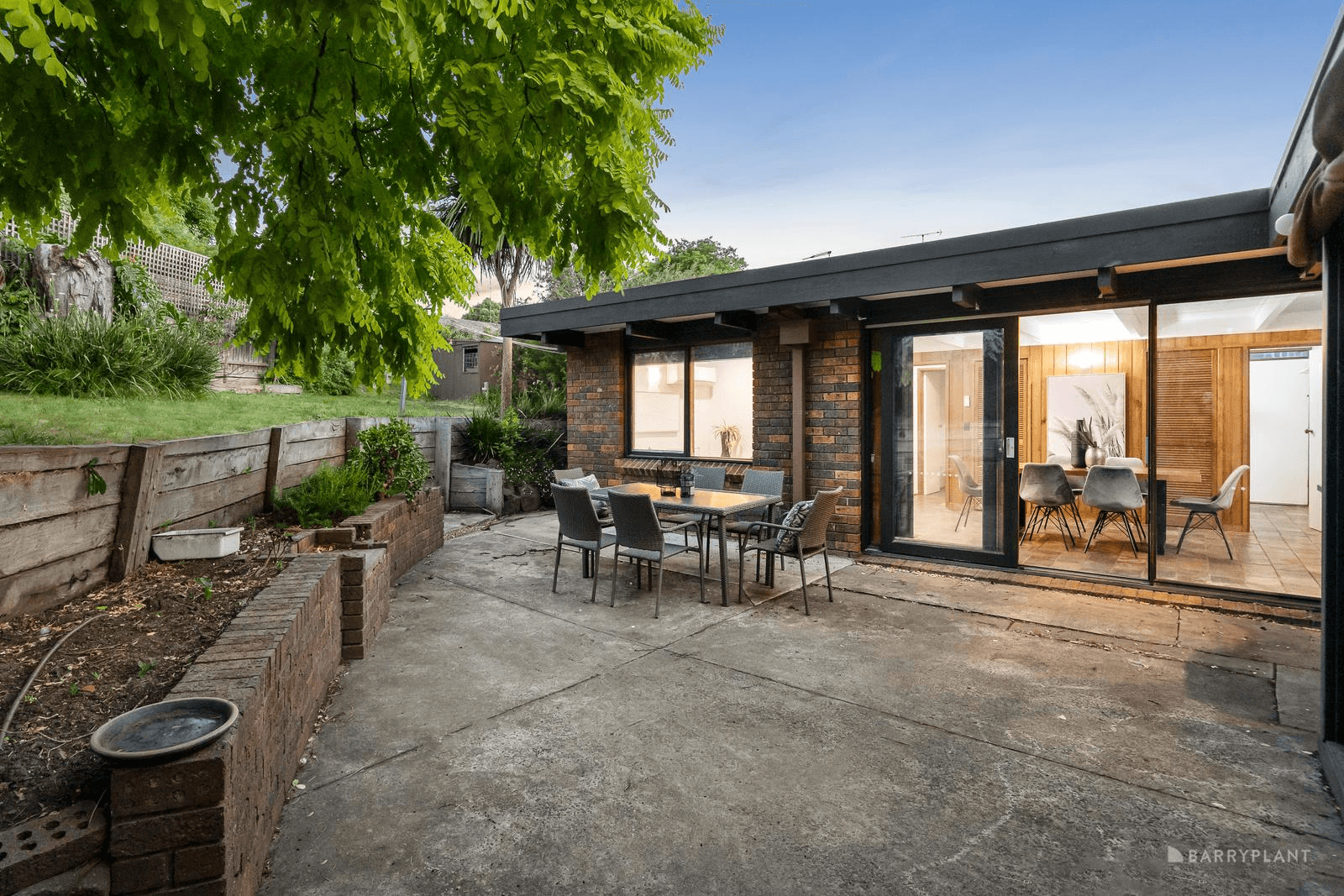 6 Milsom Avenue, TEMPLESTOWE LOWER, VIC 3107