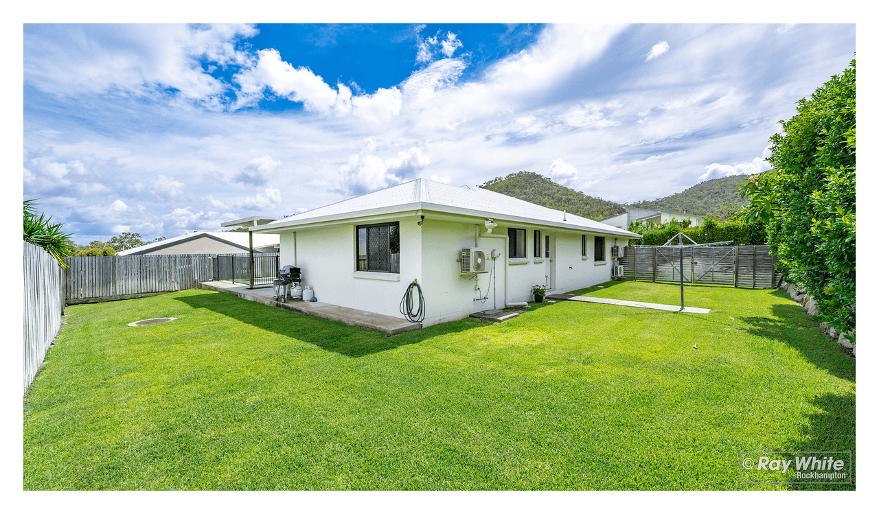 25 Laird Avenue, NORMAN GARDENS, QLD 4701