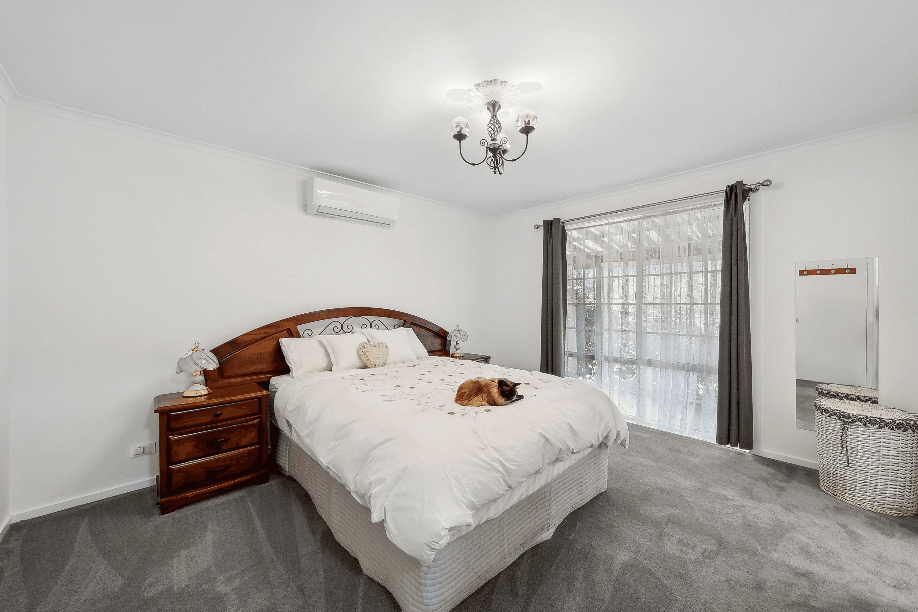 120 HIGHLANDS ROAD, SEYMOUR, VIC 3660