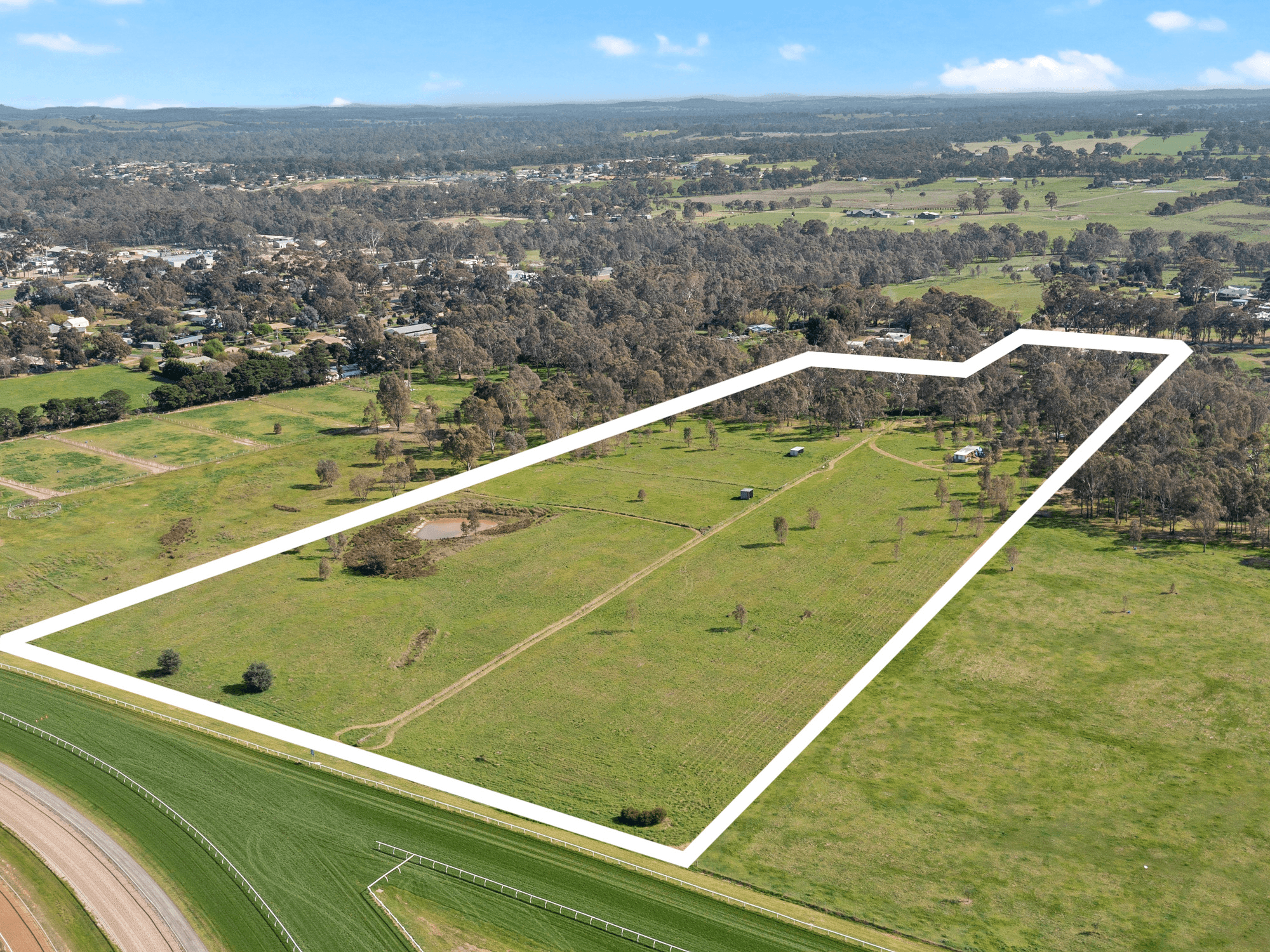 120 HIGHLANDS ROAD, SEYMOUR, VIC 3660