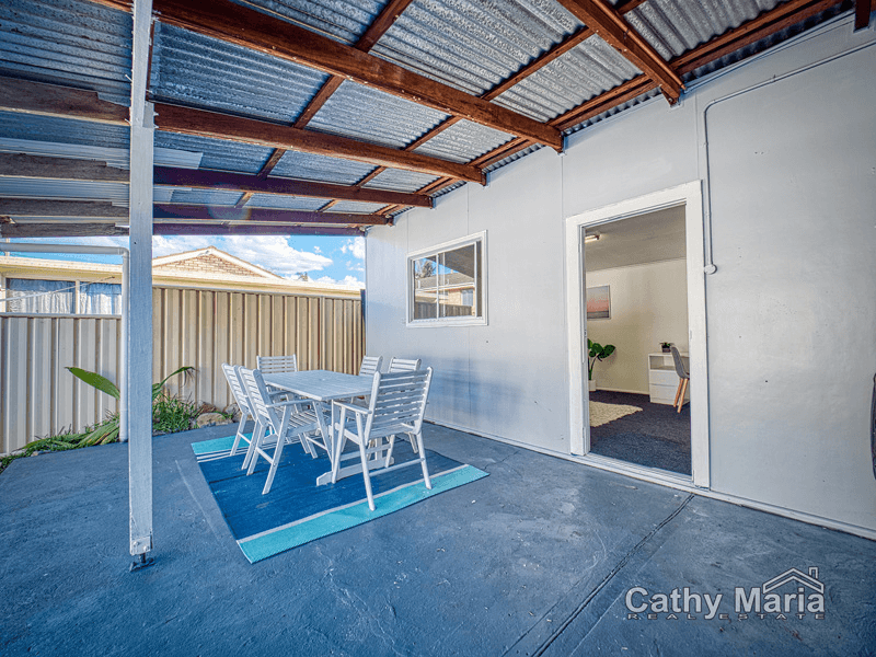 27 Waverley Road, MANNERING PARK, NSW 2259