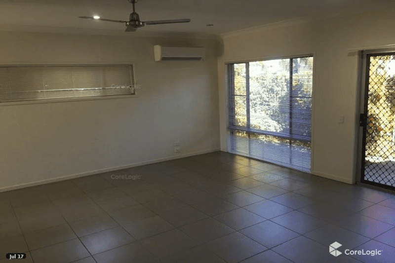 Unit 4/1 Leslie Dr, Moranbah, QLD 4744