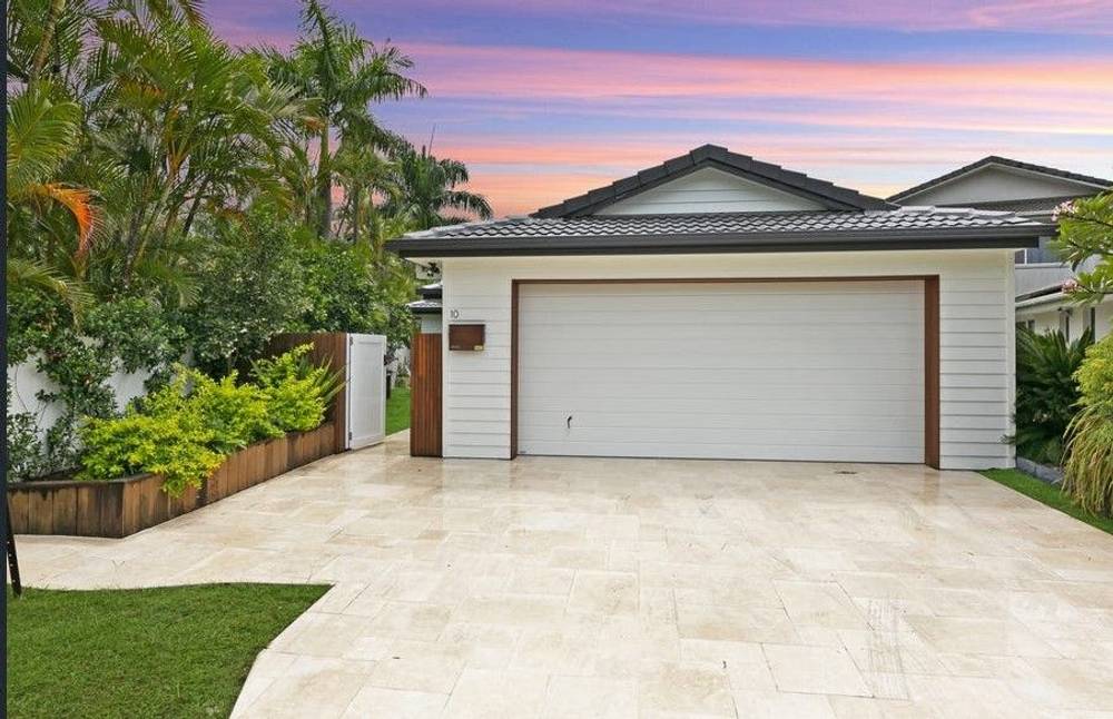 10 Emerton Crescent, Robina, QLD 4226