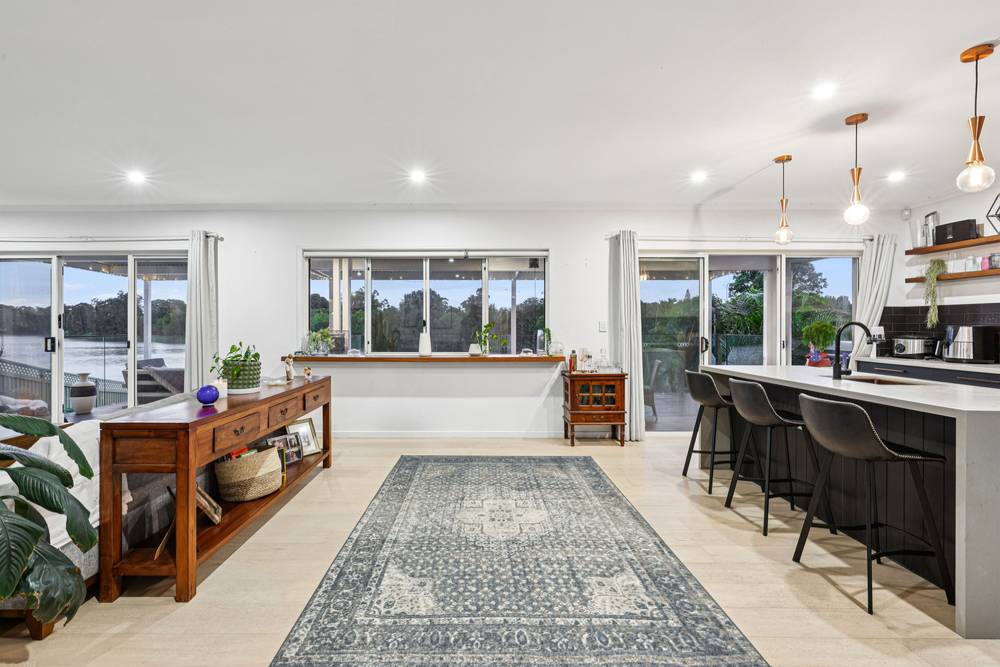 10 Emerton Crescent, Robina, QLD 4226