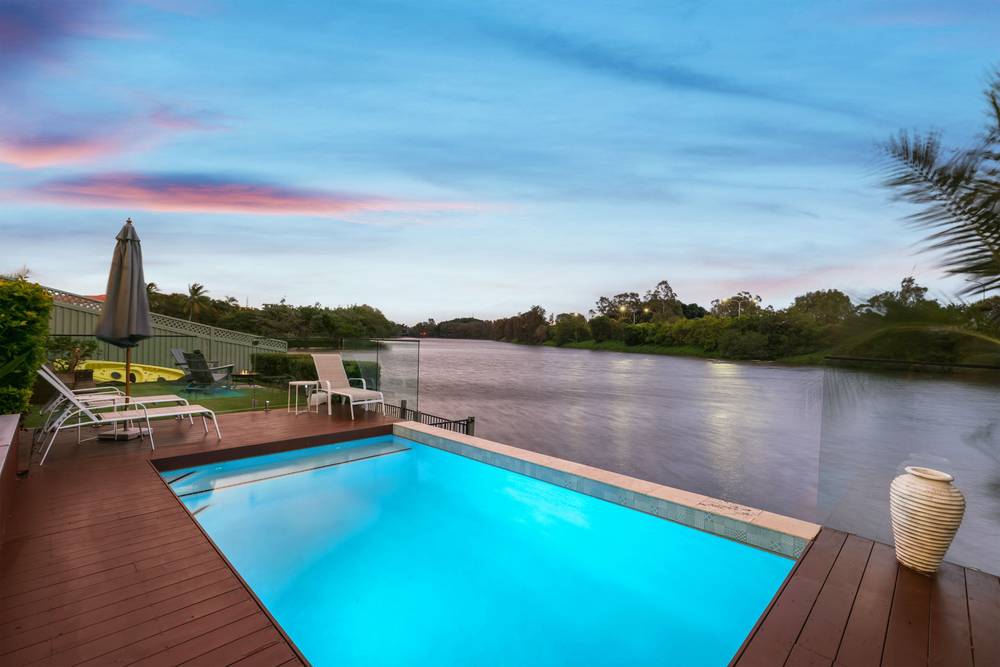 10 Emerton Crescent, Robina, QLD 4226