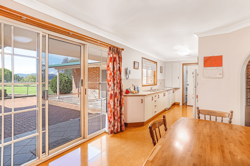 9 Herden Road, TAMWORTH, NSW 2340