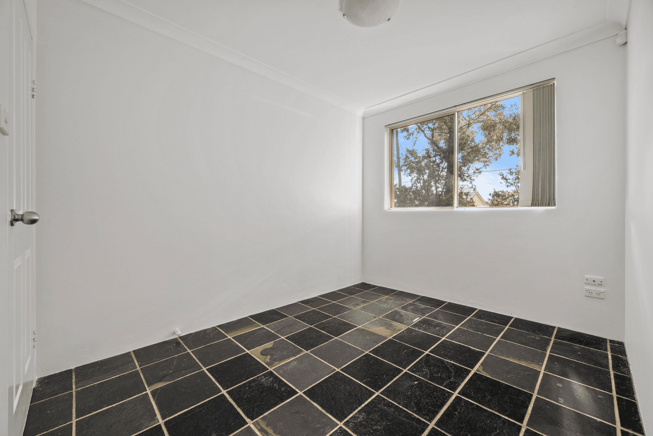 1/35-37  Windsor Road, MERRYLANDS, NSW 2160