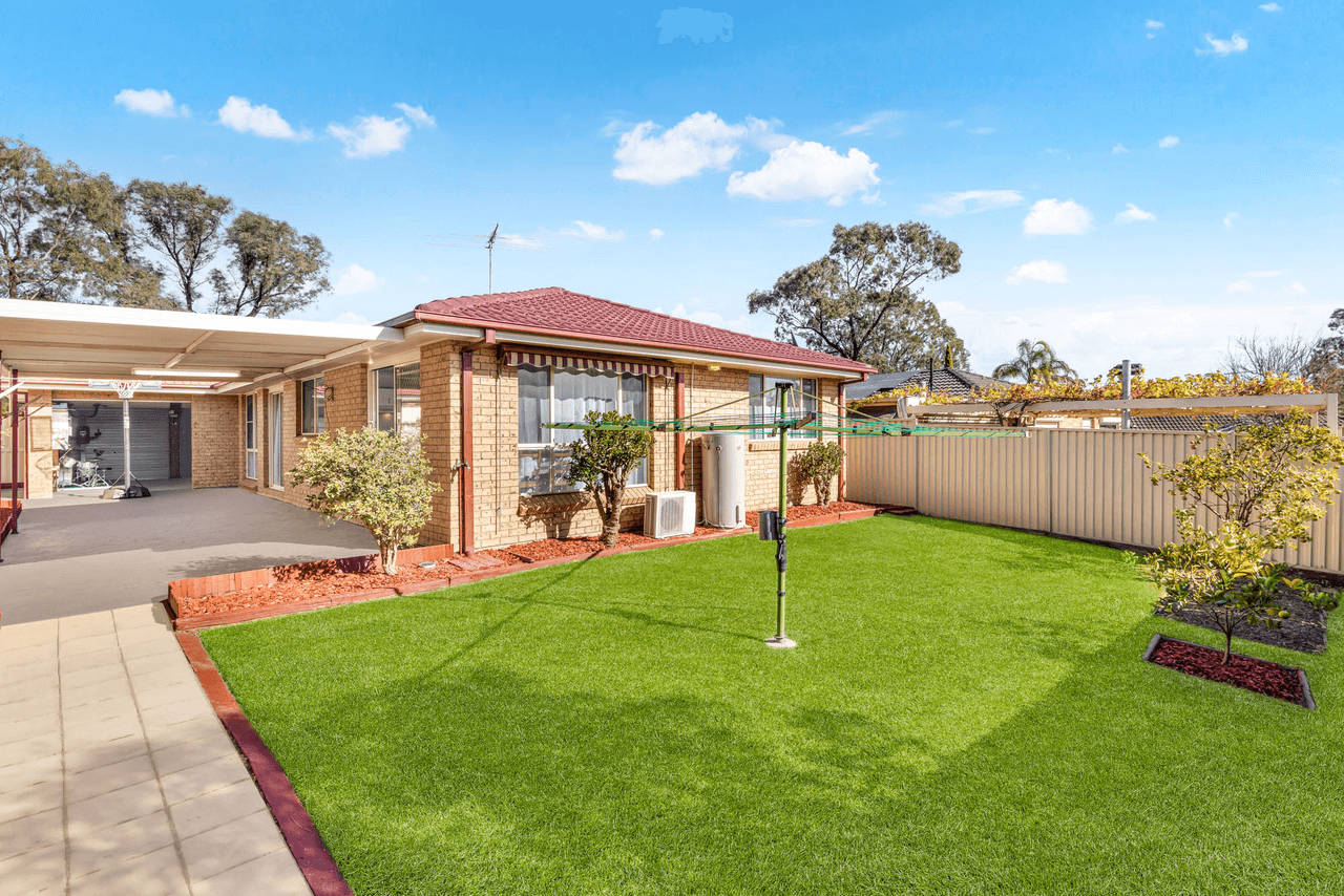 150 Braidwood Drive, PRESTONS, NSW 2170