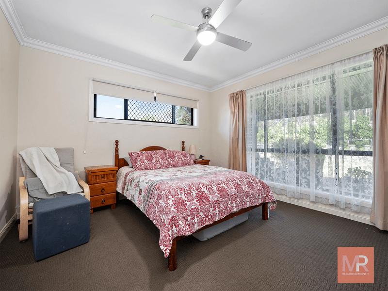 10 Sassafras Close, WOODHILL, QLD 4285