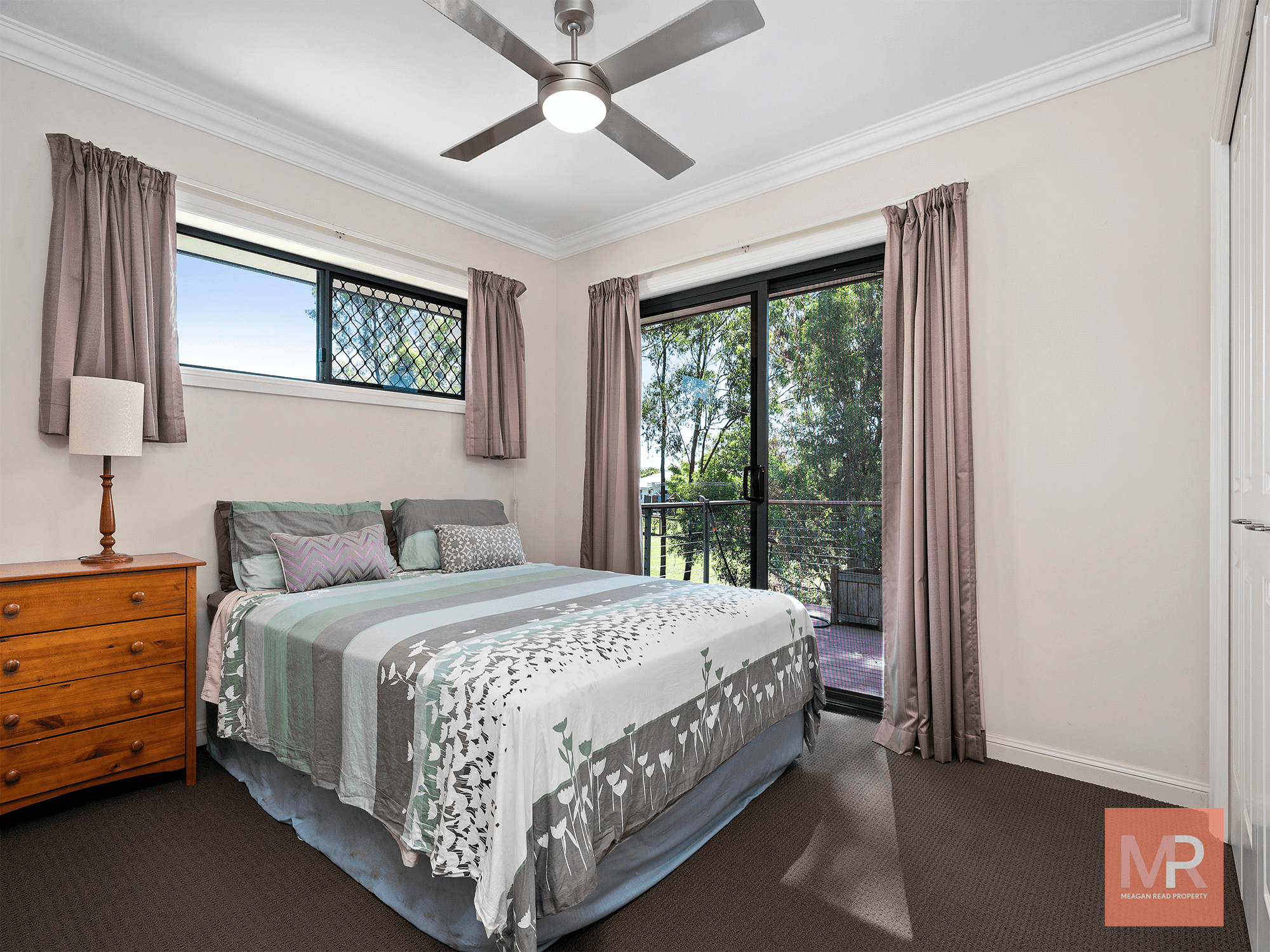 10 Sassafras Close, WOODHILL, QLD 4285