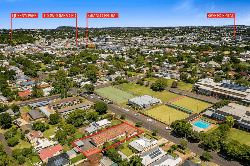 73  Taylor Street, NEWTOWN, QLD 4350