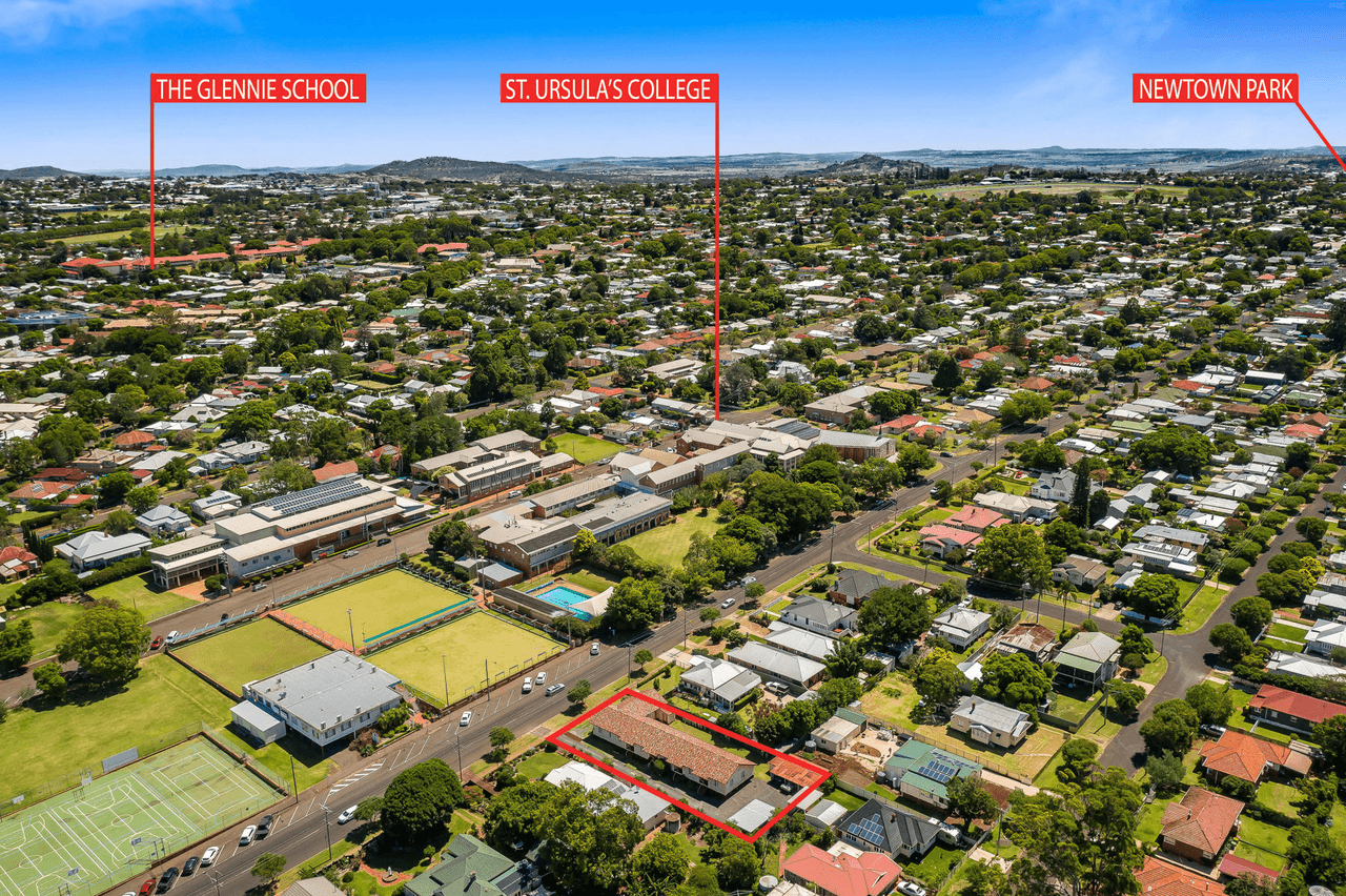 73  Taylor Street, NEWTOWN, QLD 4350