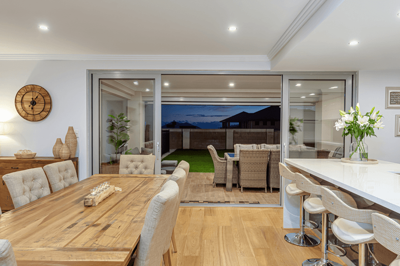 9 Bass Chase, YANCHEP, WA 6035