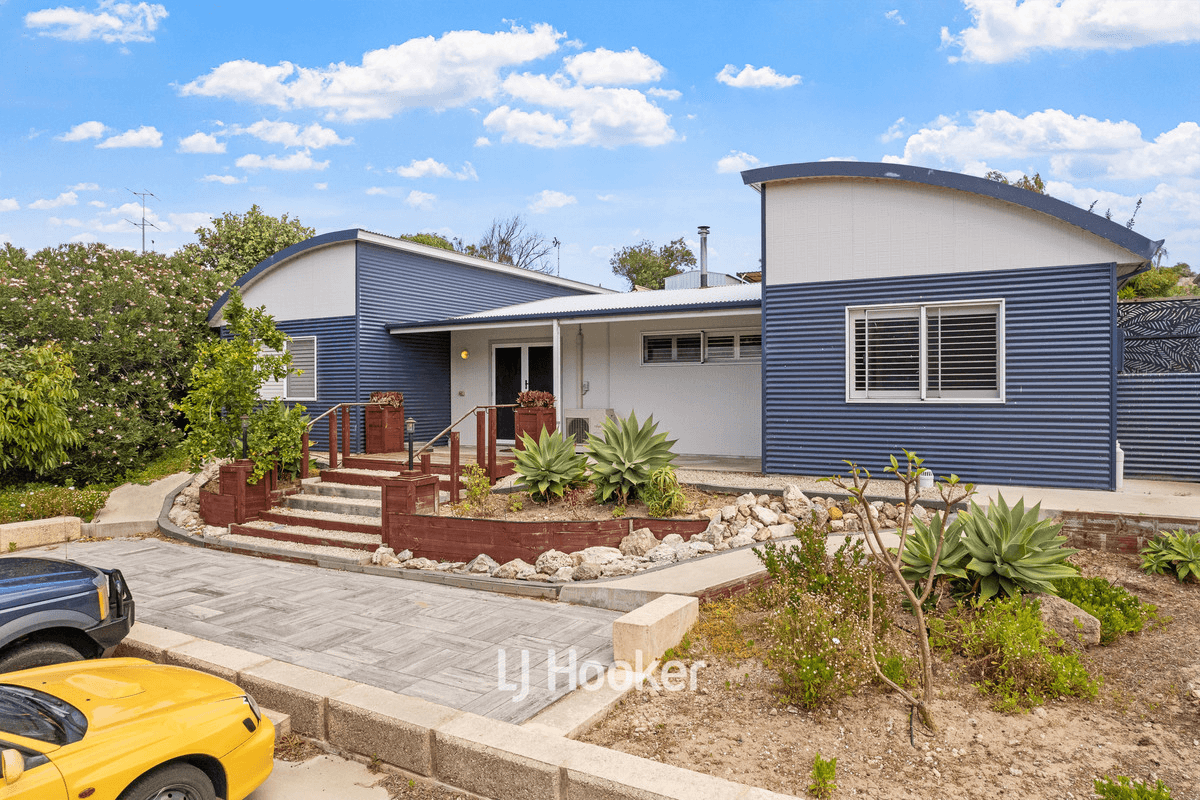 6 Yalgorup Court, Preston Beach, WA 6215