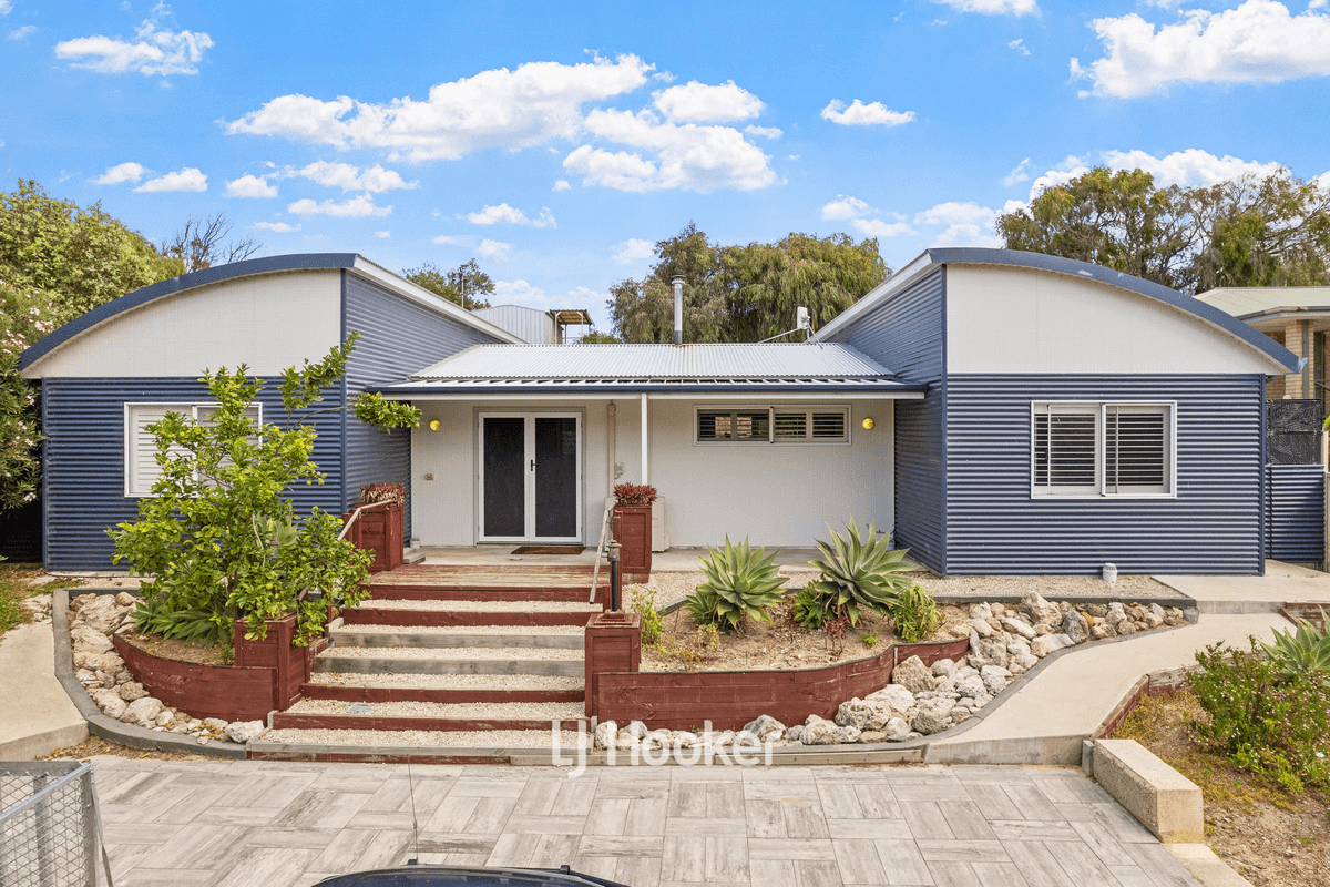 6 Yalgorup Court, Preston Beach, WA 6215