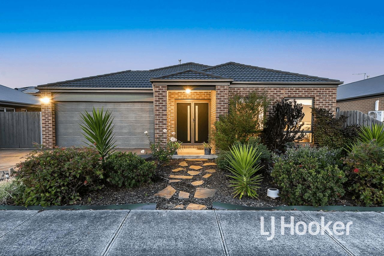 28 Donatello Crescent, NARRE WARREN, VIC 3805