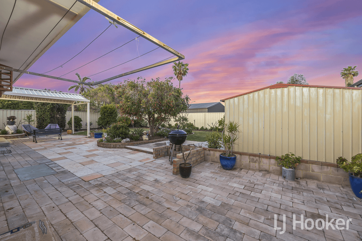 12 Ronez Elbow, MERRIWA, WA 6030