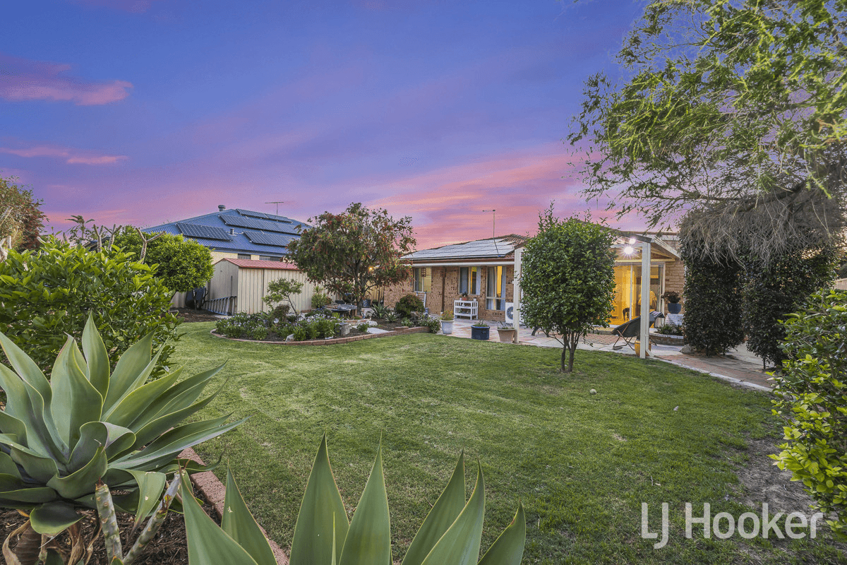 12 Ronez Elbow, MERRIWA, WA 6030