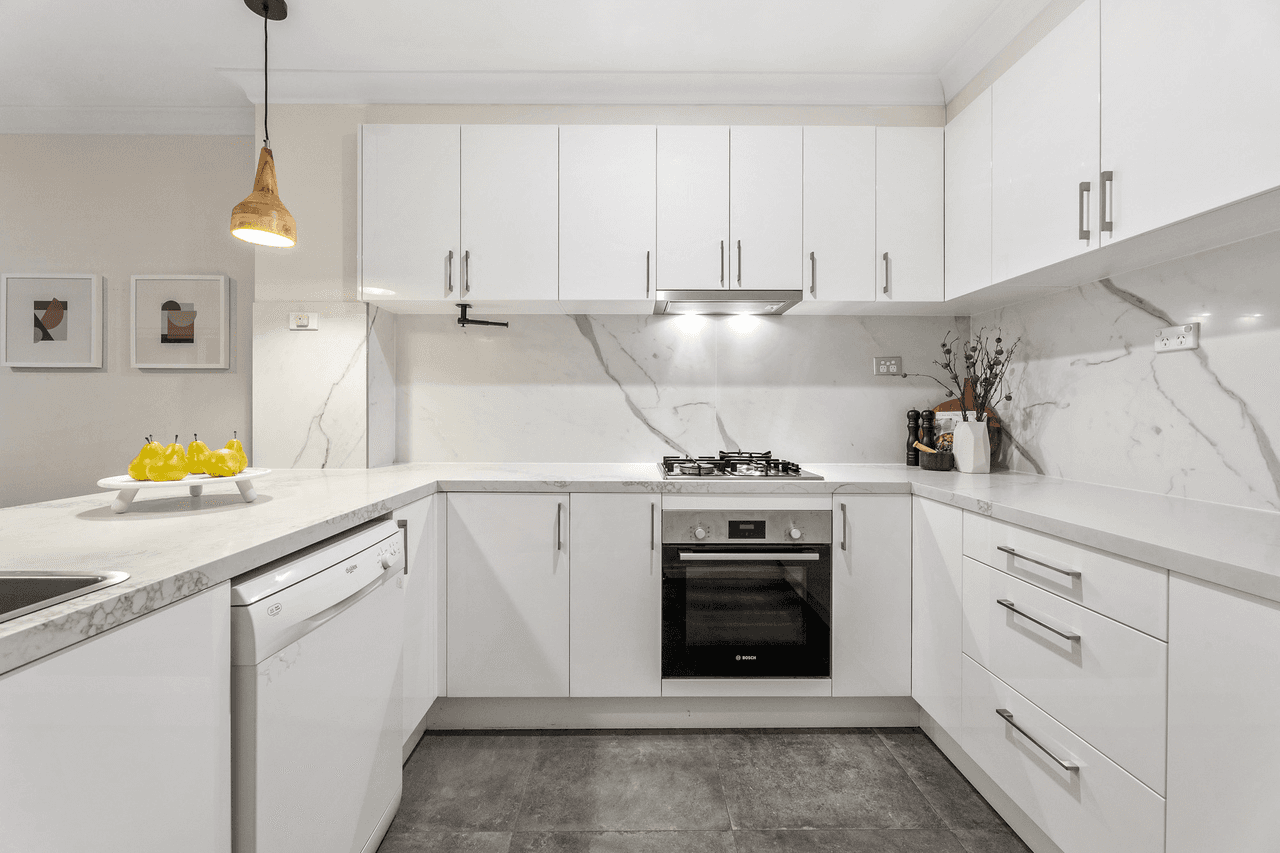6/3 McKelvie Court, GLEN WAVERLEY, VIC 3150