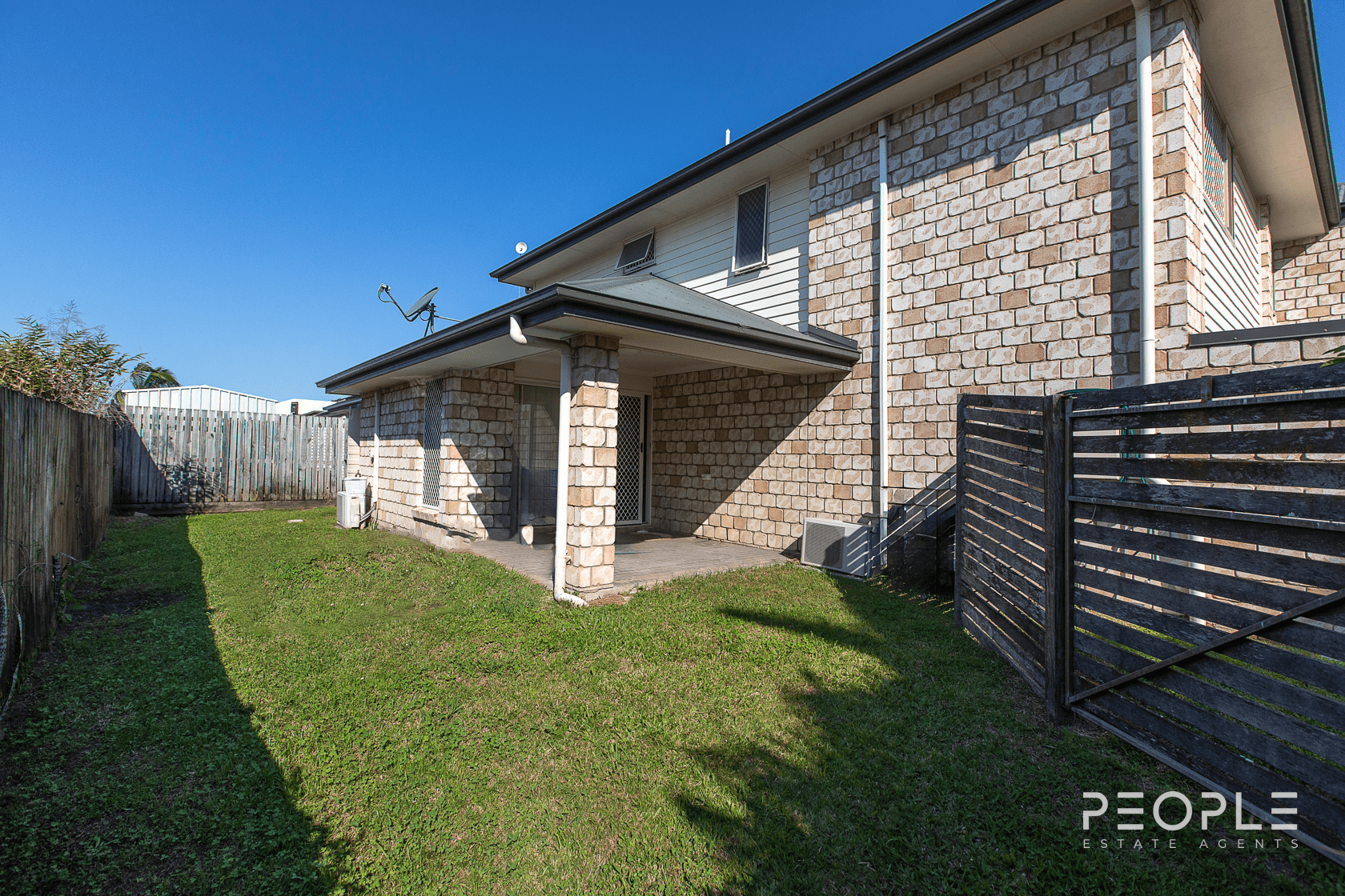 1 and 2/56 Elvena Circuit, Little Mountain, QLD 4551